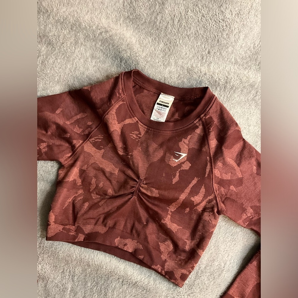 Gymshark Adapt Camouflage Seamless Long Sleeve Crop Top Size Small - Picture 2 of 5